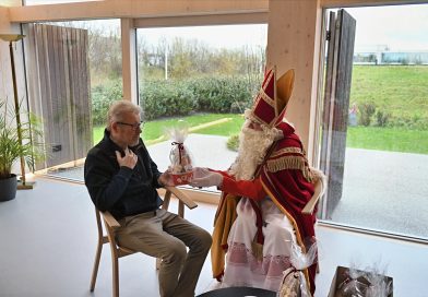 Koffienamiddag met bezoek van de Sint